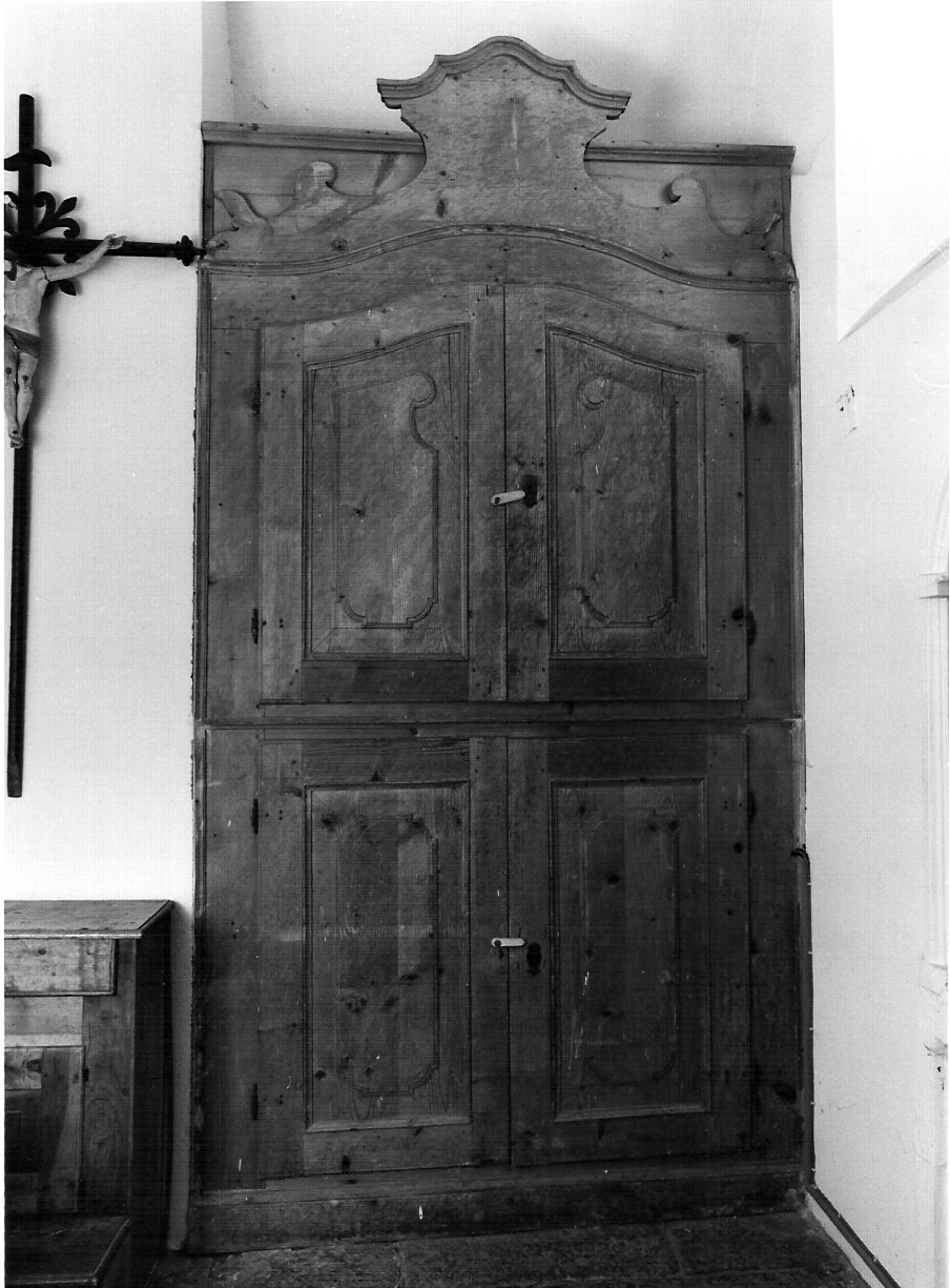 armadio - a muro, opera isolata - ambito lombardo (seconda metà sec. XVIII)