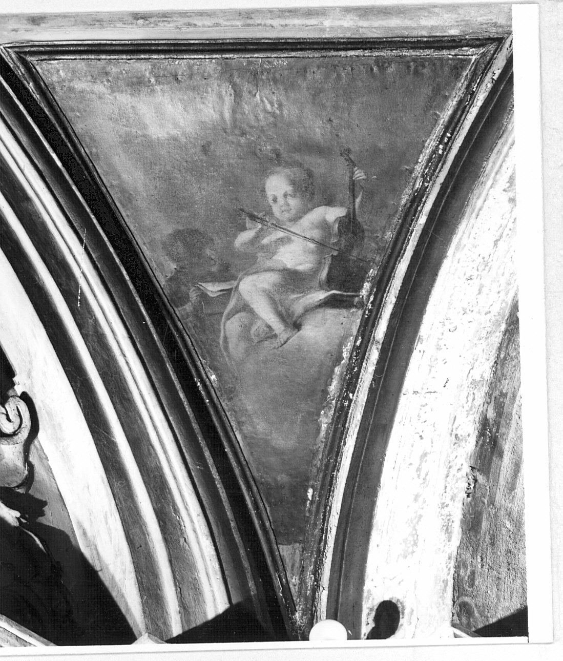 angelo musicante con viola (dipinto, elemento d'insieme) di Ens Giovanni (inizio sec. XVIII)