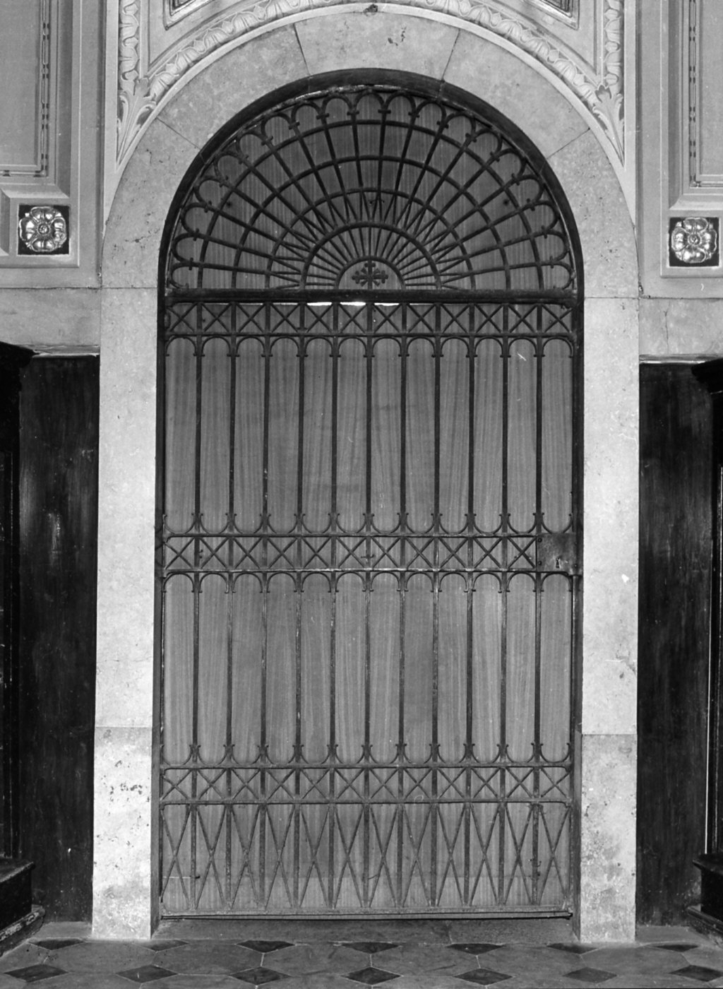 cancello, coppia - bottega lombarda (prima metà sec. XIX, sec. XX)