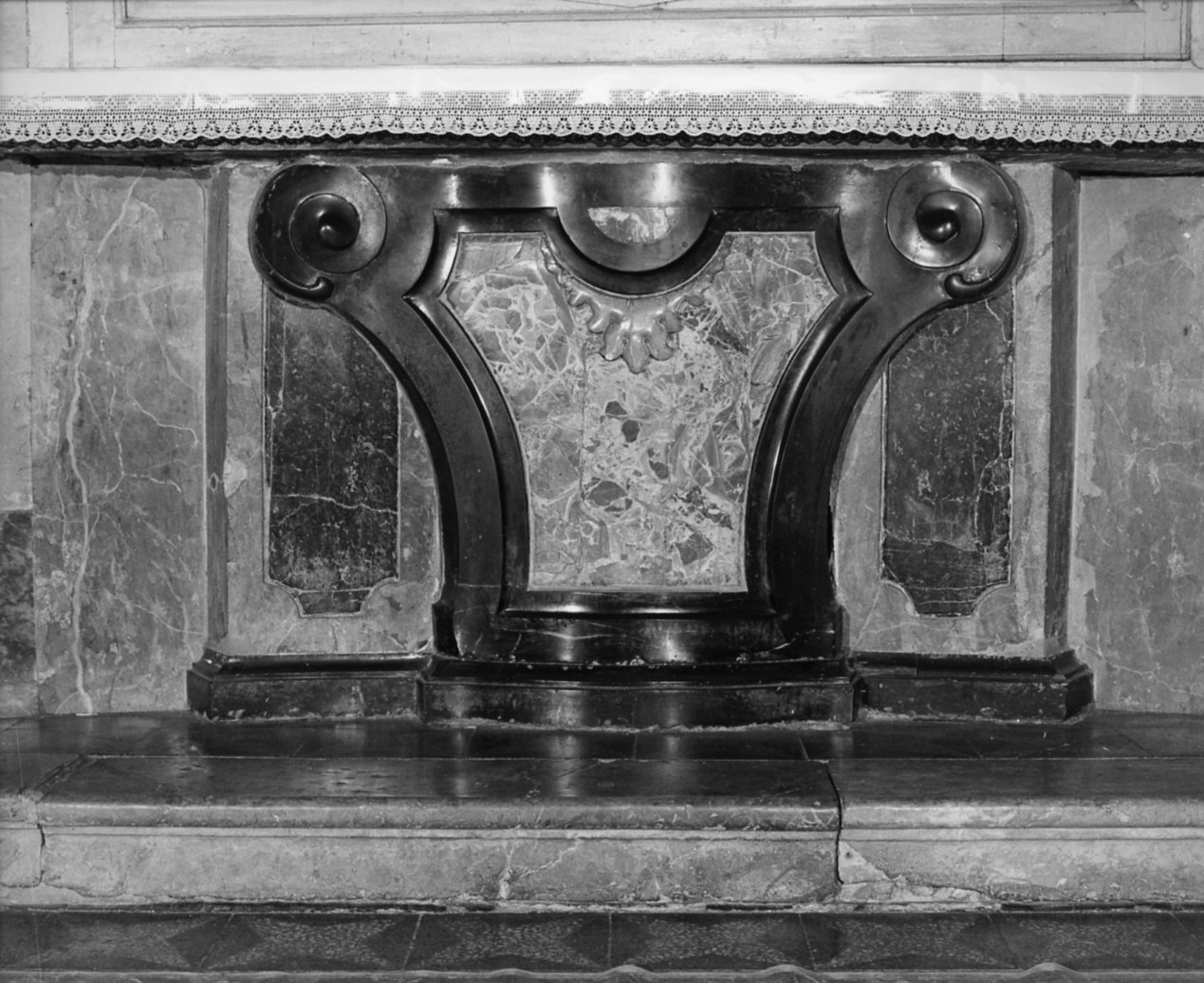 mensa d'altare, opera isolata - bottega lombarda (sec. XVIII)