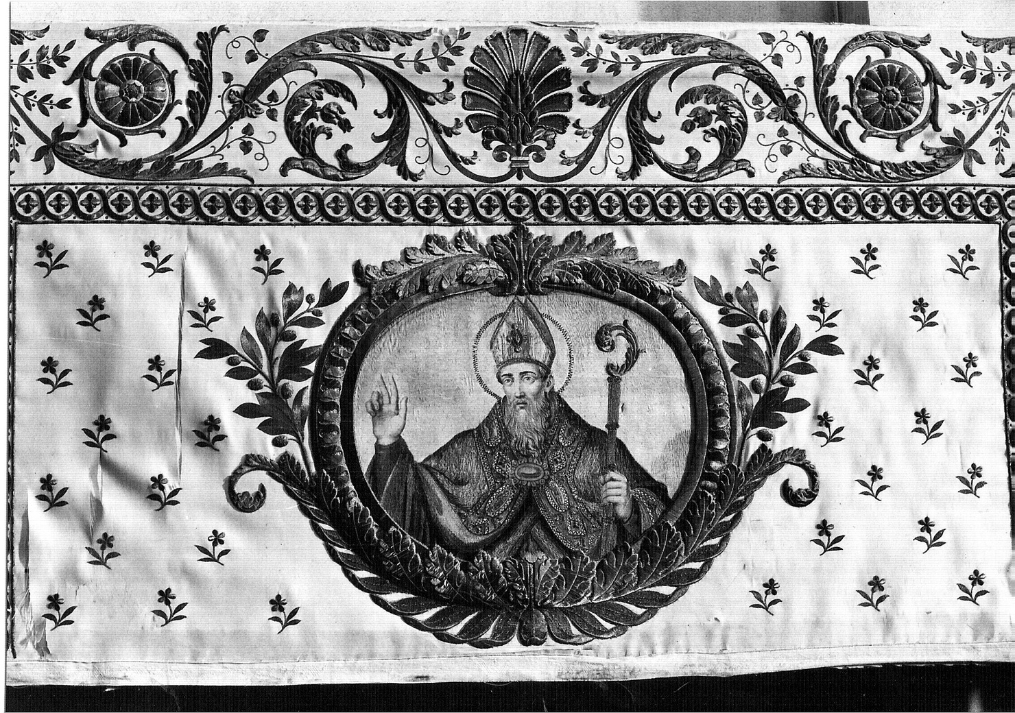 paliotto, opera isolata - manifattura lombarda (inizio sec. XIX)