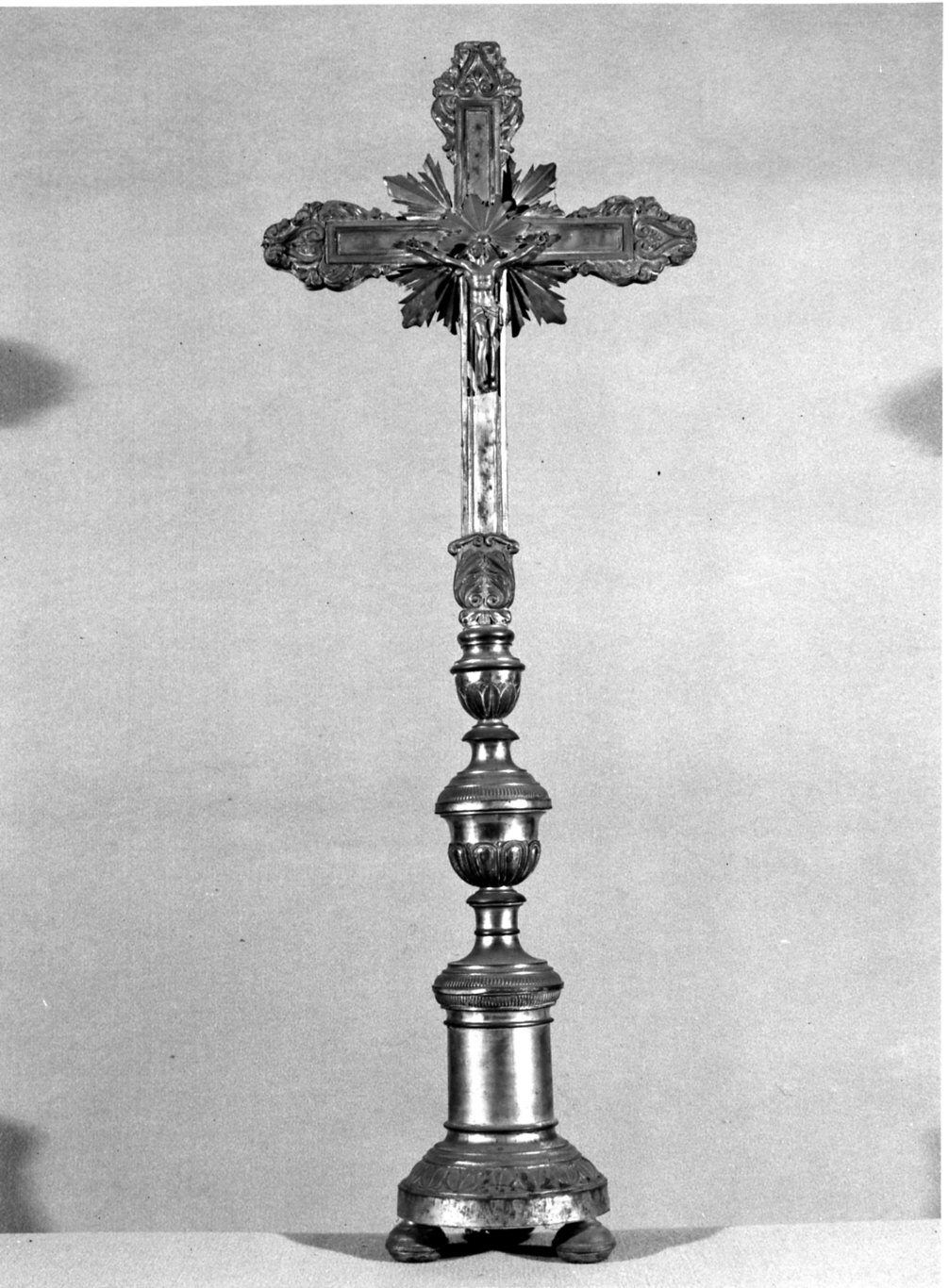 croce d'altare, opera isolata - bottega italiana (sec. XIX)