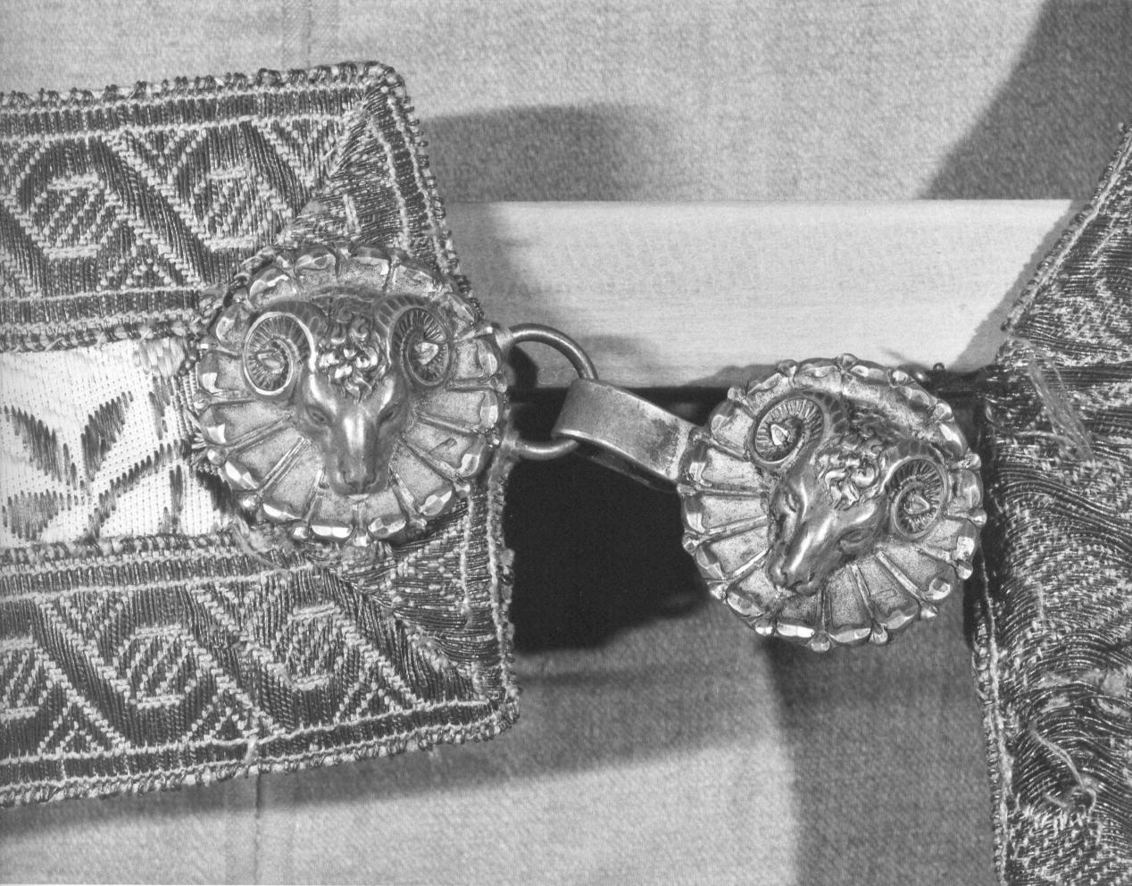 piviale, opera isolata - manifattura Italia settentrionale (sec. XVIII)