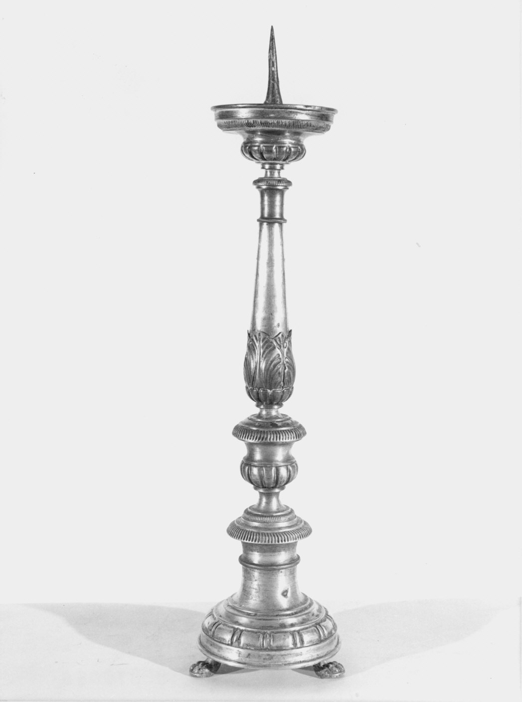 candeliere d'altare, serie - bottega lombarda (sec. XX)