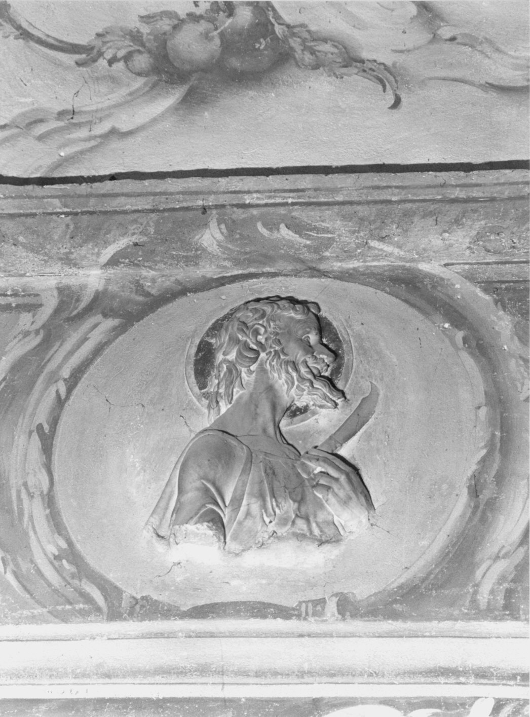 San Bartolomeo (rilievo) di Rodari Iacopo (attribuito) (fine/inizio secc. XV/ XVI)