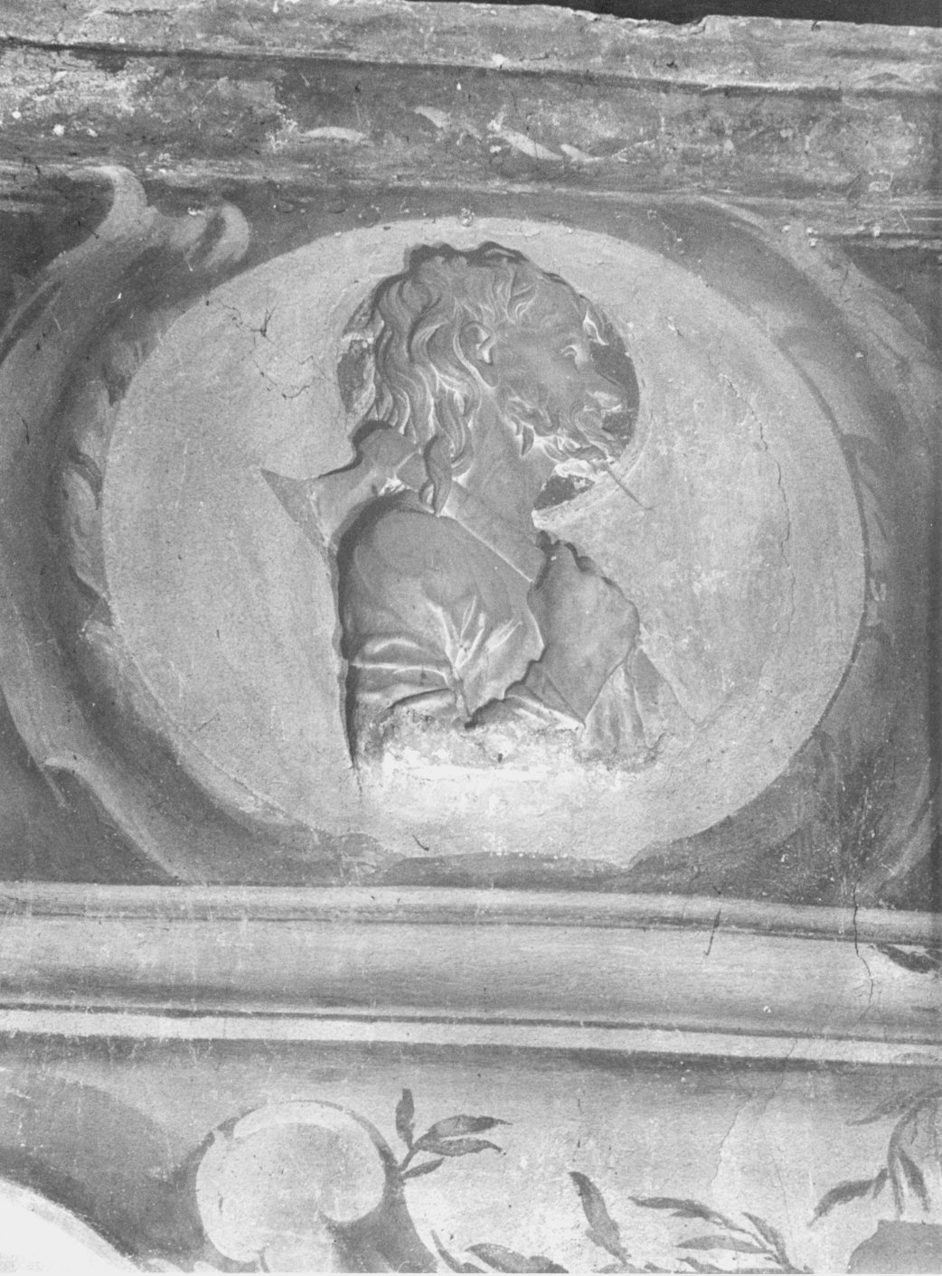 Santo apostolo (rilievo) di Rodari Iacopo (attribuito) (fine/inizio secc. XV/ XVI)
