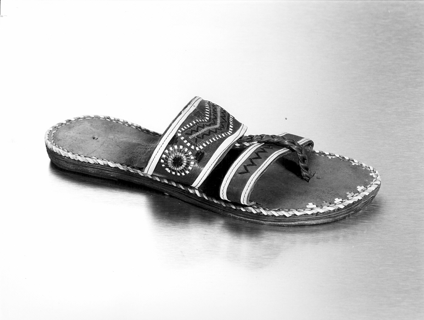 Non rilevato (sandalo) - manifattura (1900/ 1999)