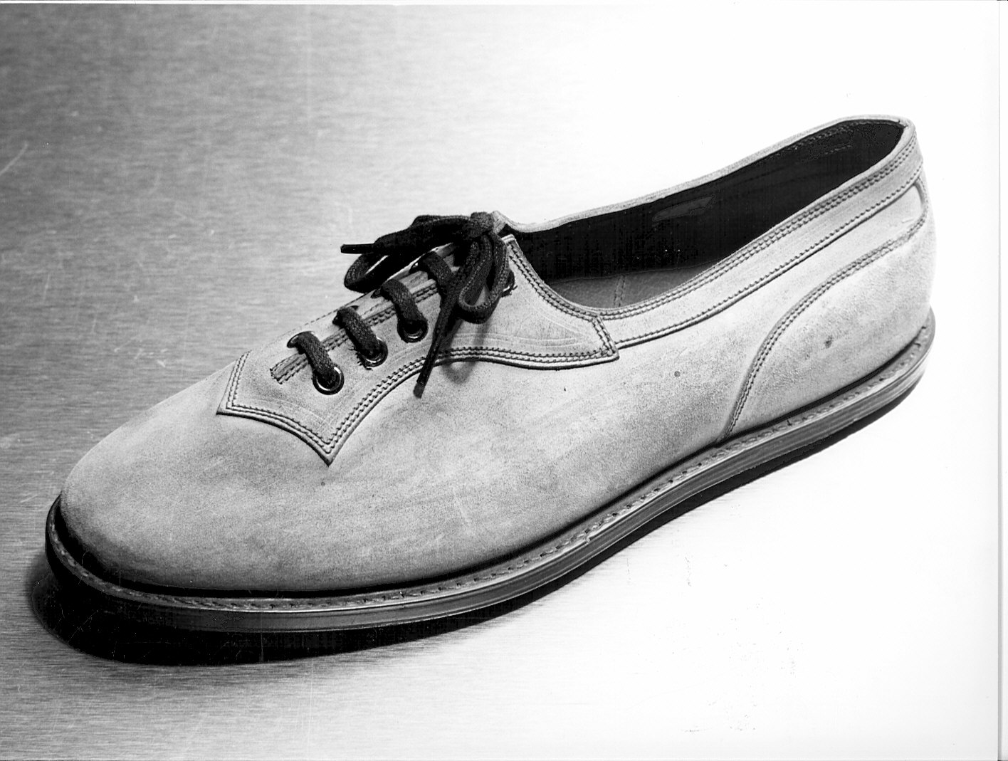 Non rilevato (scarpa) - manifattura (1940/ 1948)