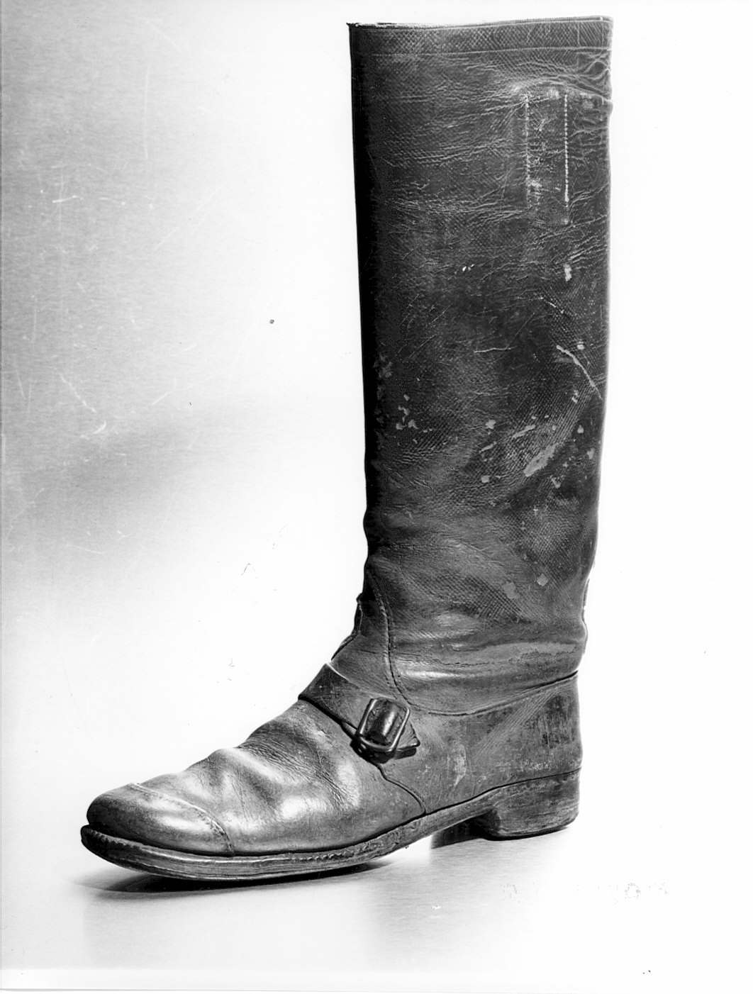 Non rilevato (scarpa) - manifattura (1900/ 1940)