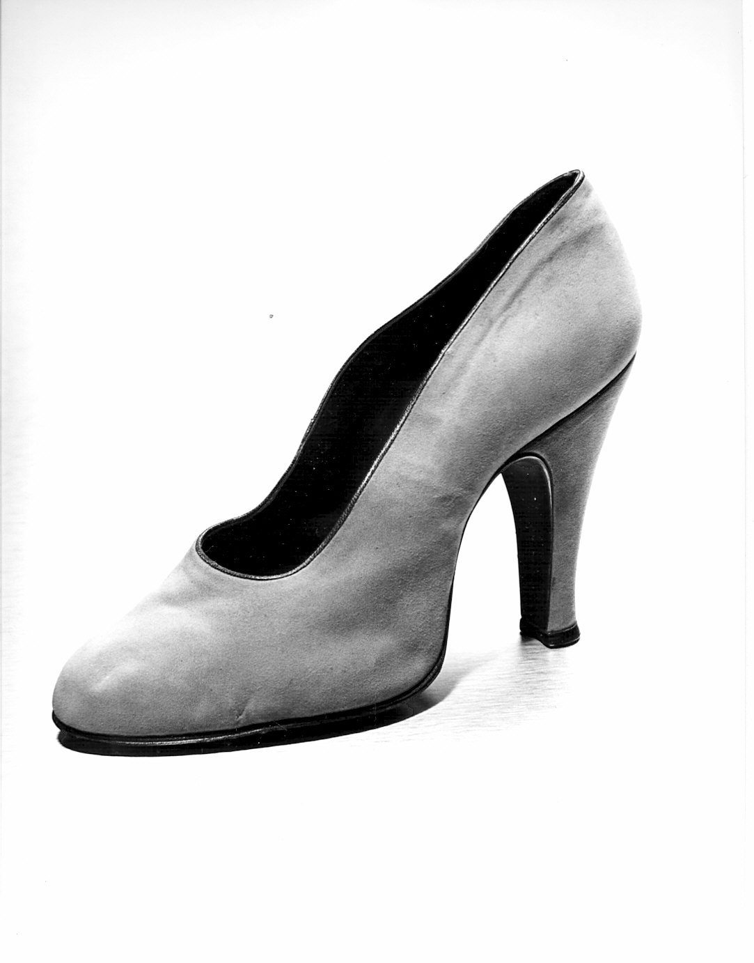 Non rilevato (scarpa) - produzione (1940)
