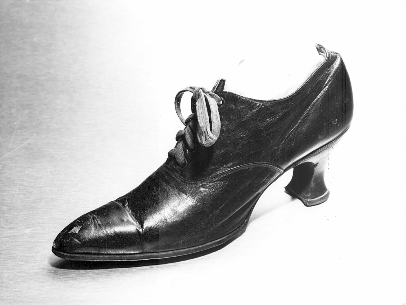 Non rilevato (scarpa) - produzione (1950)