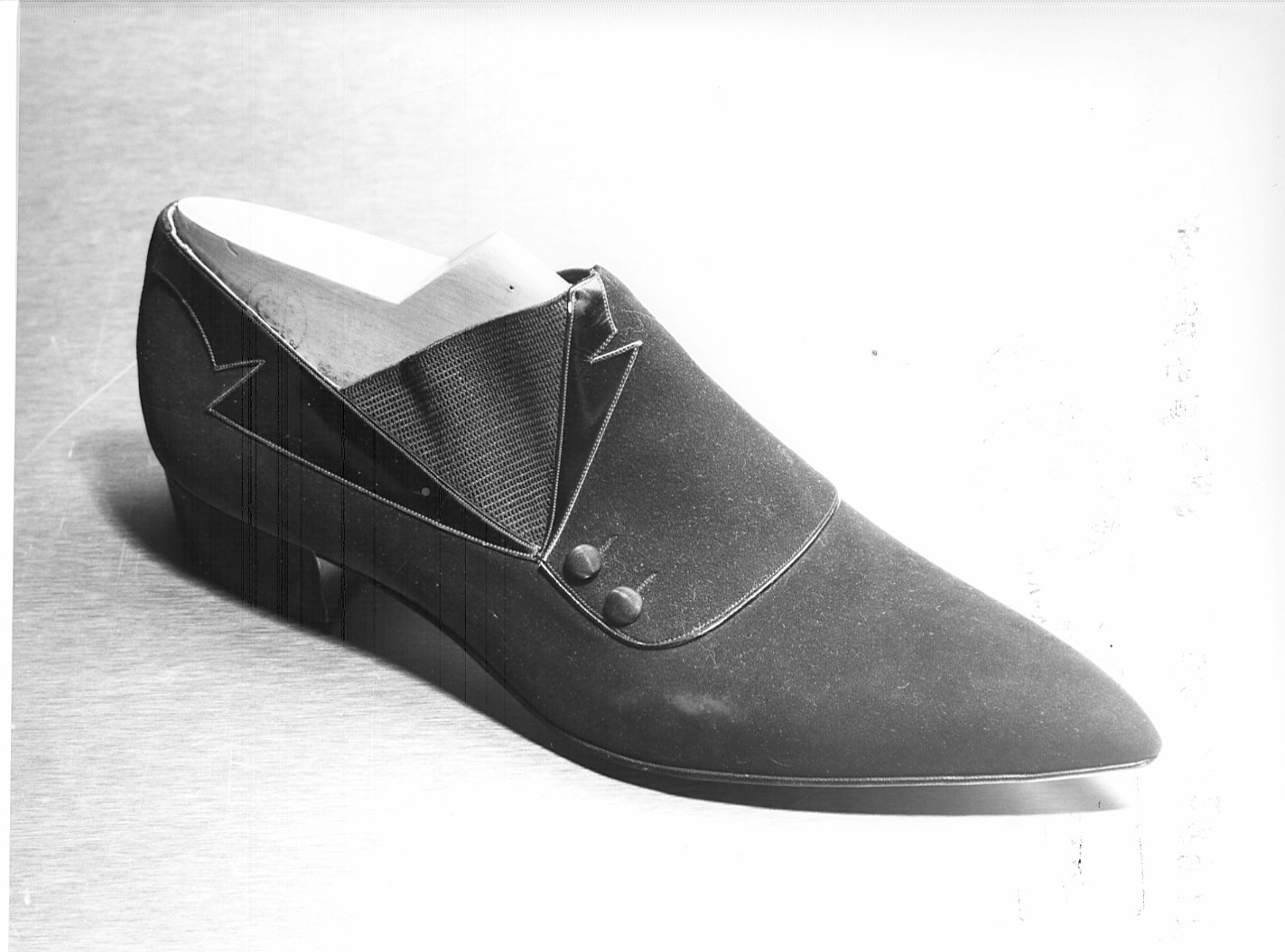 Non rilevato (scarpa) - manifattura (1940)