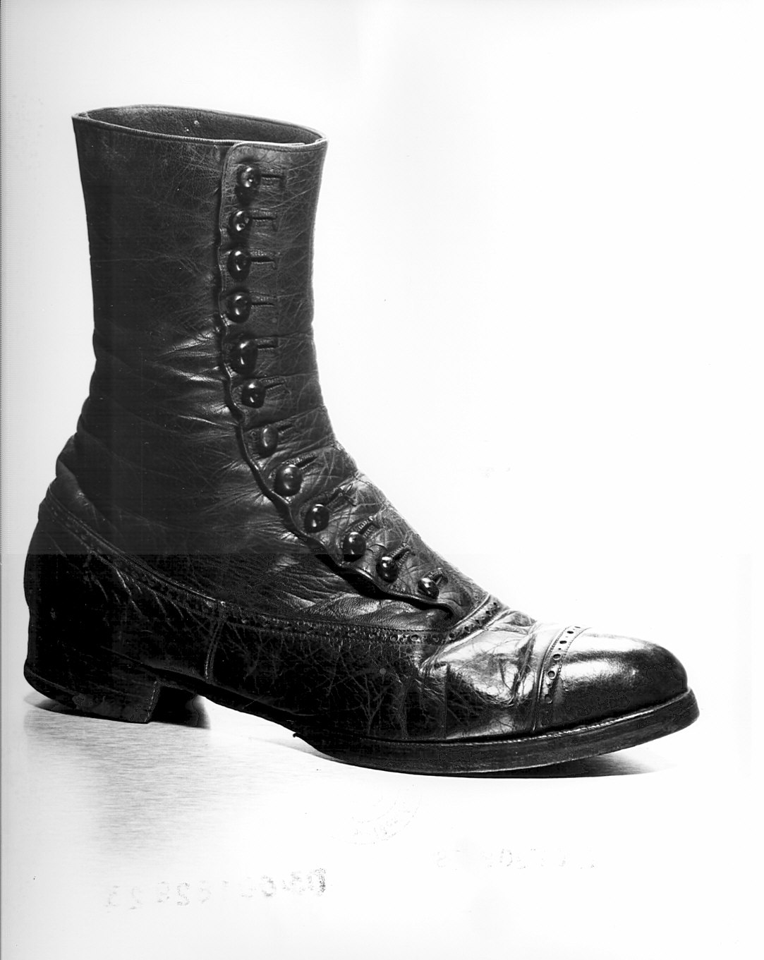 Non rilevato (scarpa) - manifattura (1940)