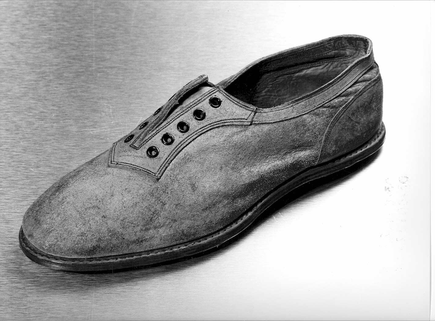 Non rilevato (scarpa) - produzione (1940)