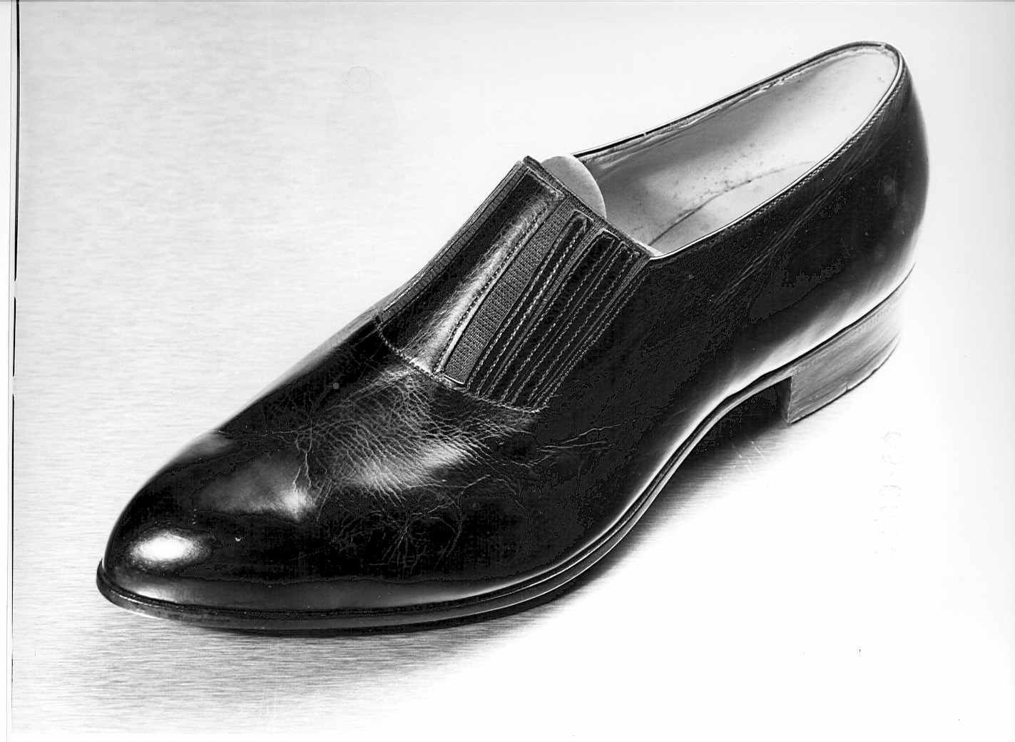 Non rilevato (scarpa) - produzione (1940)