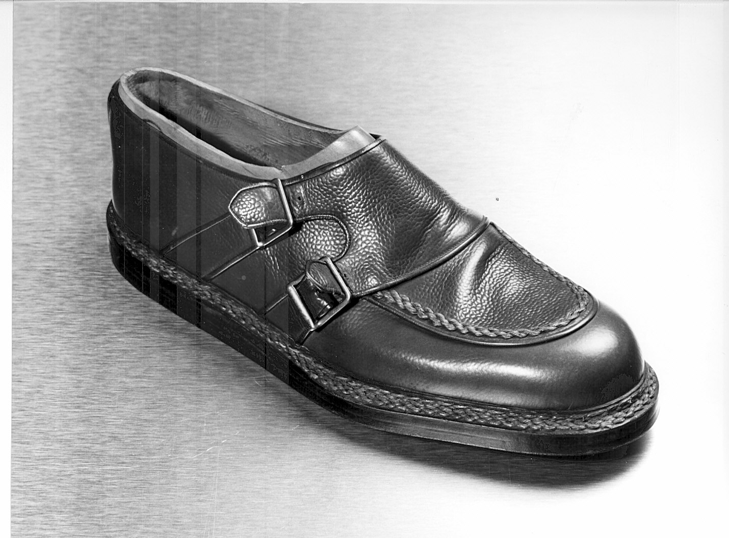 Non rilevato (scarpa) - manifattura (1954)