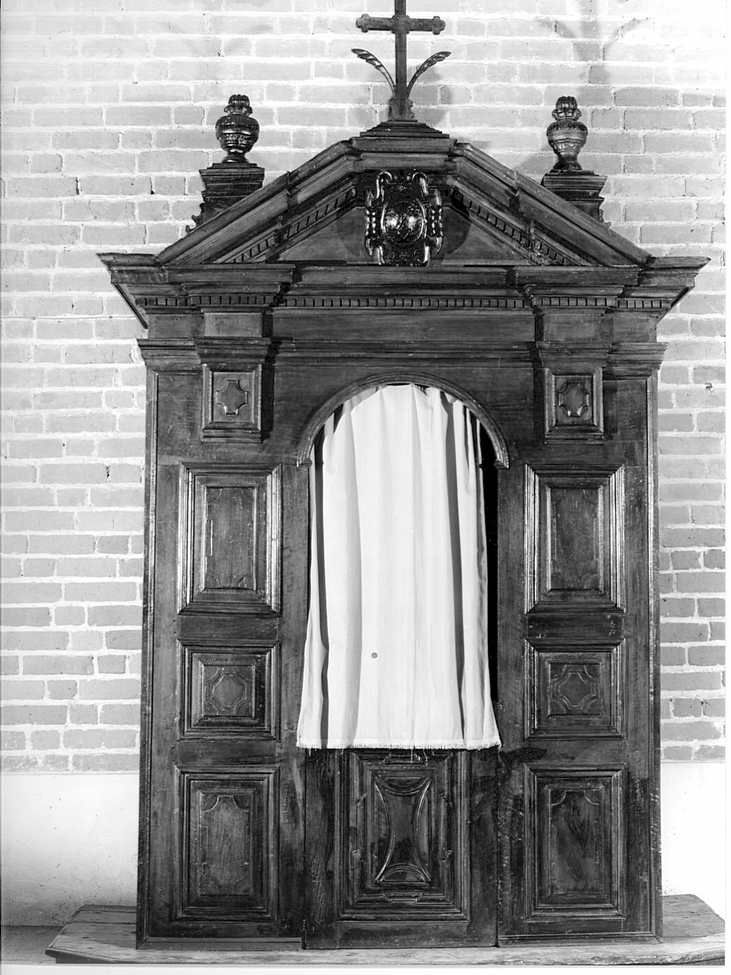 confessionale - bottega lombarda (inizio sec. XIX)
