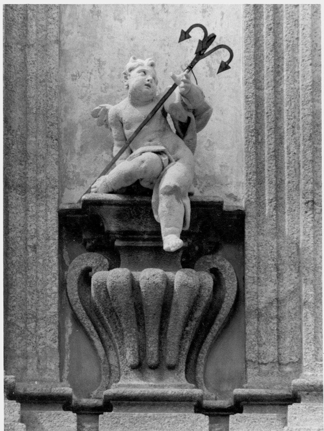 putto con ancora (statua) di Salterio Stefano (attribuito) (sec. XVIII)