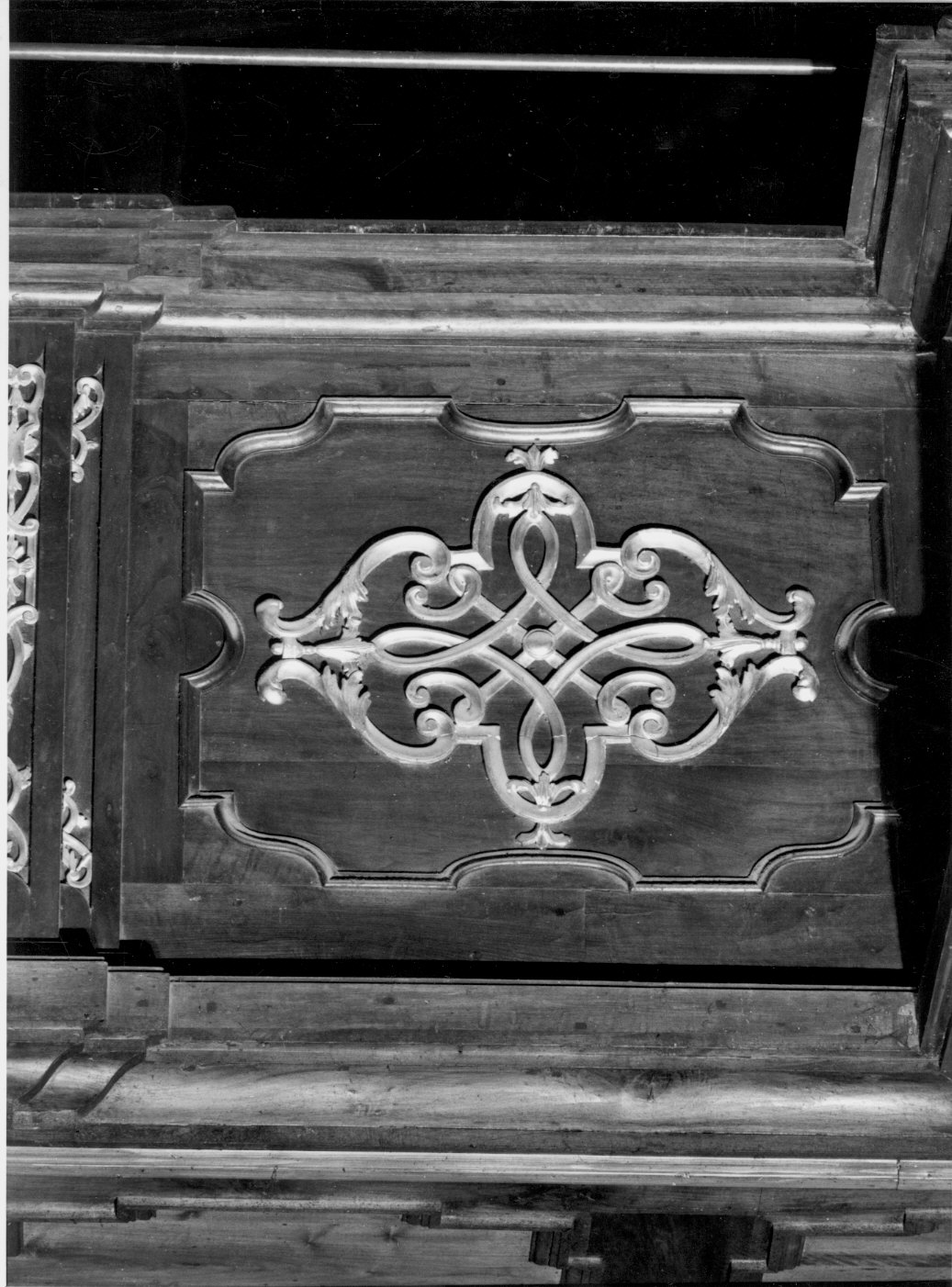 decorazione a intaglio, elemento d'insieme - bottega lombarda (seconda metà sec. XVIII)