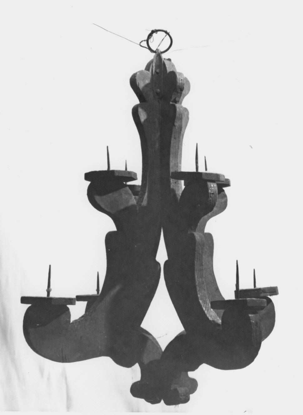 lampadario - a bracci, coppia - bottega lombarda (sec. XVII)