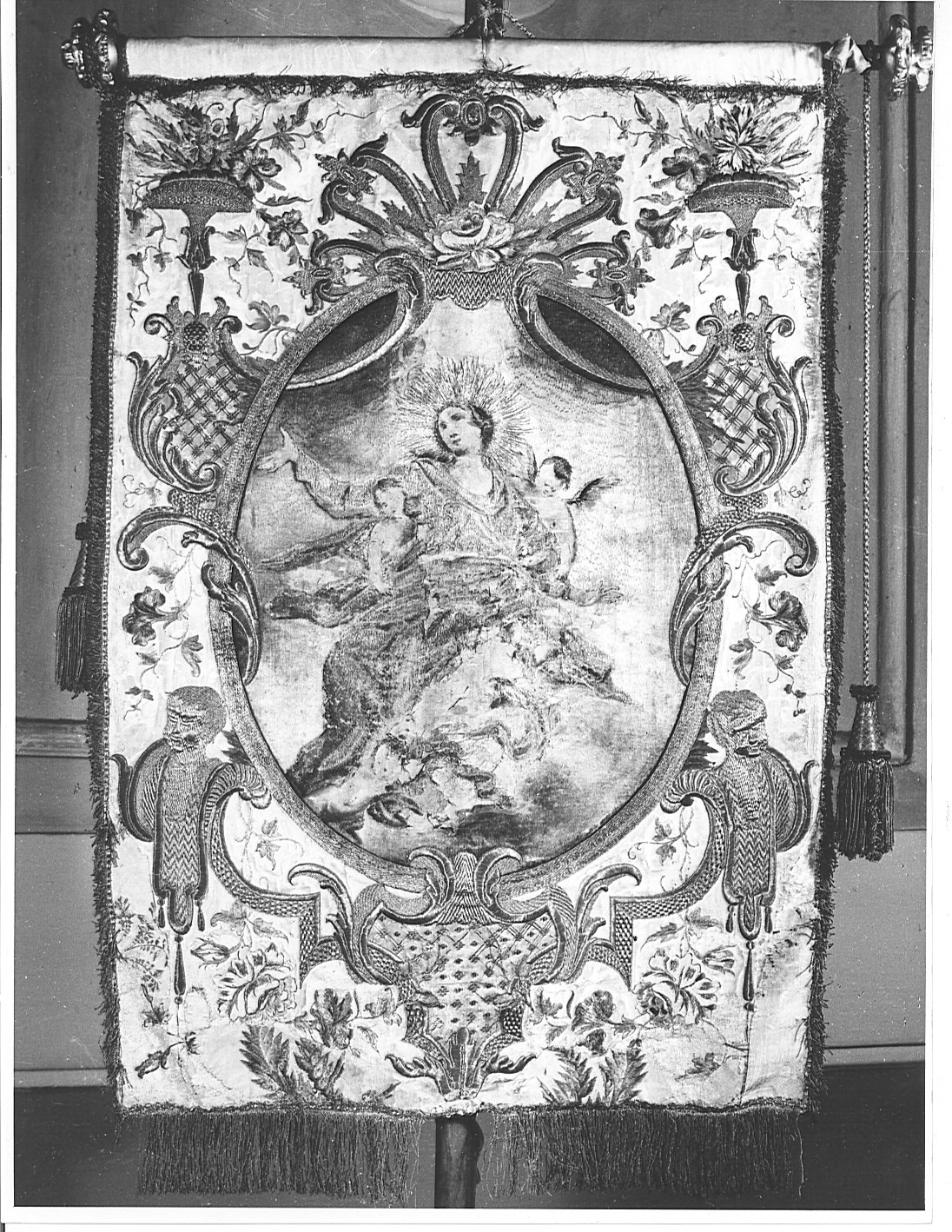 Madonna Assunta con angeli (stendardo processionale) - manifattura lombarda (sec. XVII)
