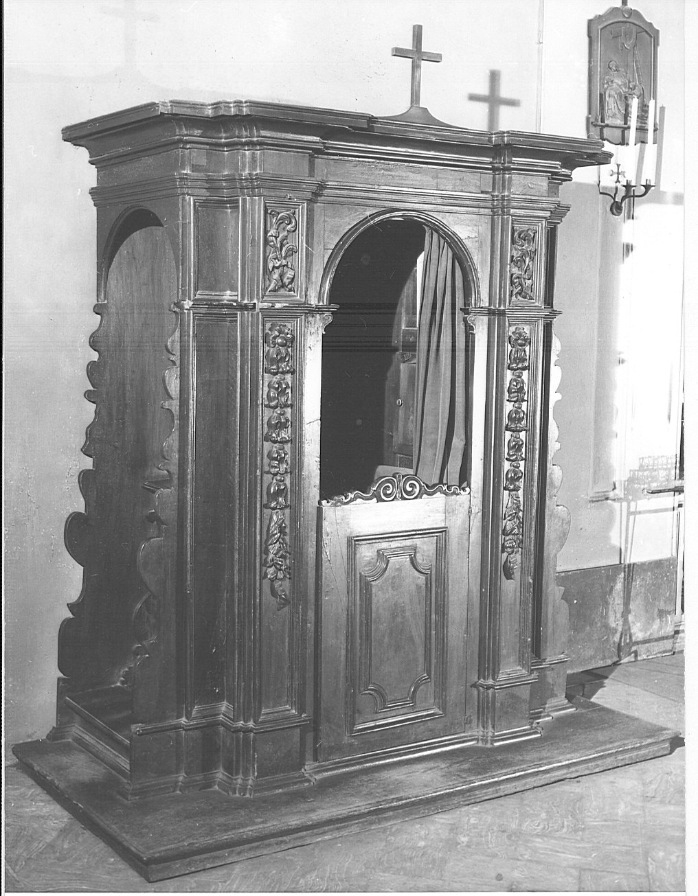 confessionale, opera isolata - bottega lombarda (sec. XVIII)