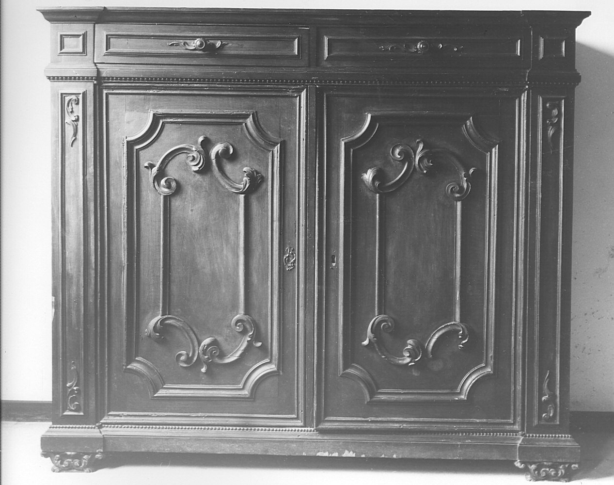 cassettone - bottega lombarda (fine sec. XIX)