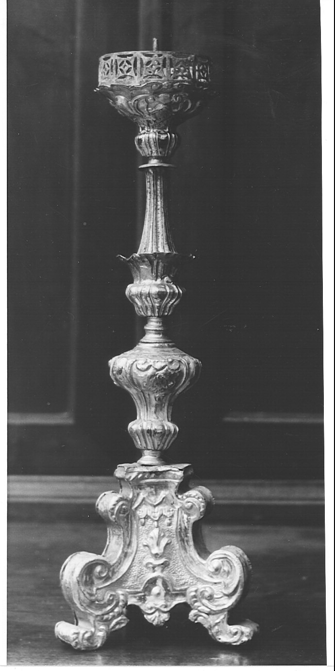 candeliere d'altare, serie - bottega lombarda (fine sec. XVIII)