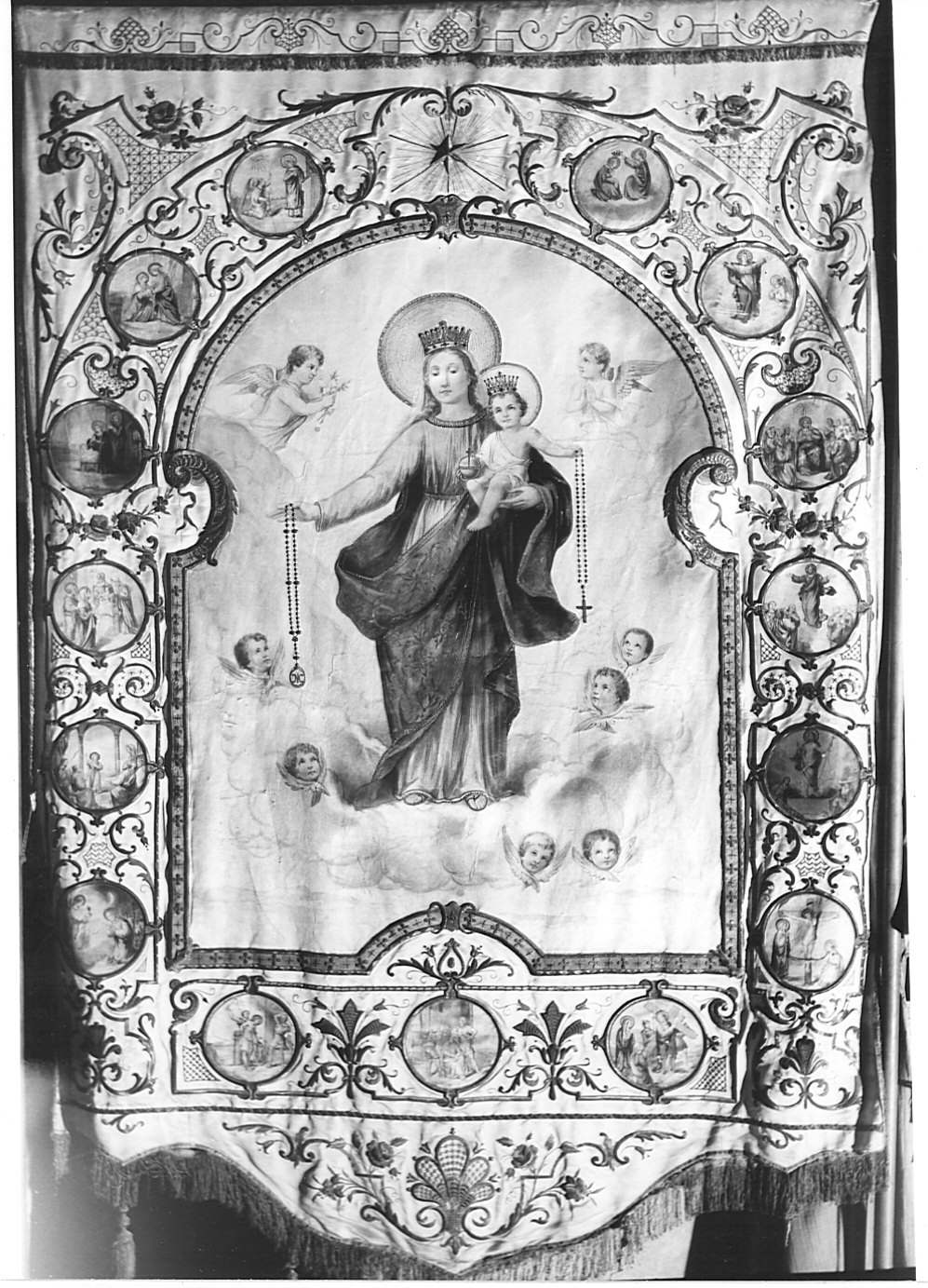 stendardo processionale, opera isolata - manifattura lombarda (sec. XX)