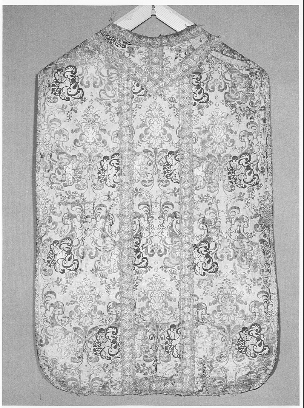 paramento liturgico - manifattura lombarda (sec. XVIII)