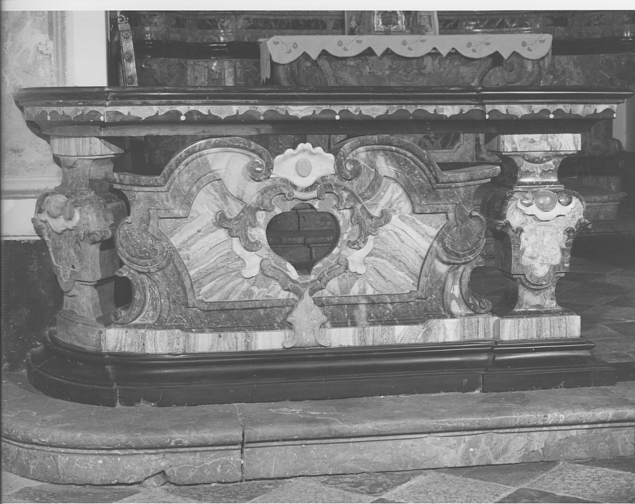 balaustrata, coppia - bottega lombarda (sec. XVII)