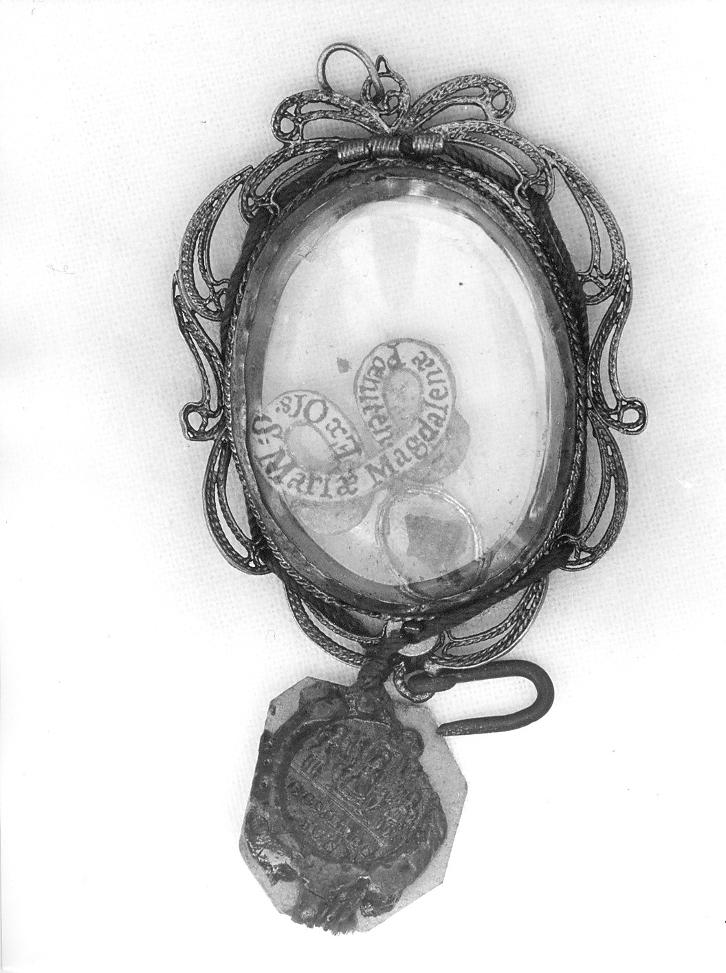 reliquiario - a medaglione, opera isolata - bottega italiana (sec. XIX)