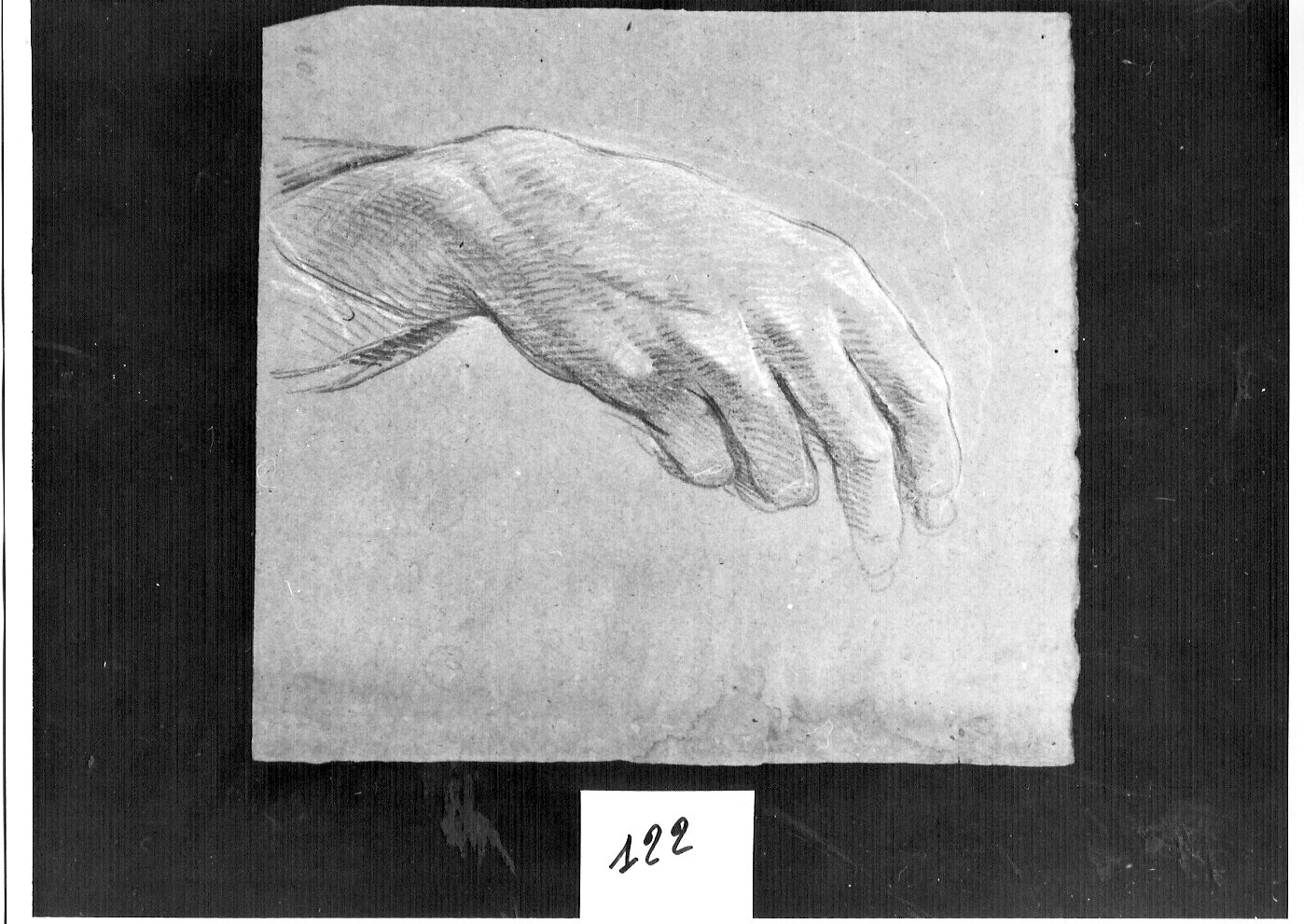 mano destra reclinata verso il basso (disegno, opera isolata) di Ligari Cesare (sec. XVIII)