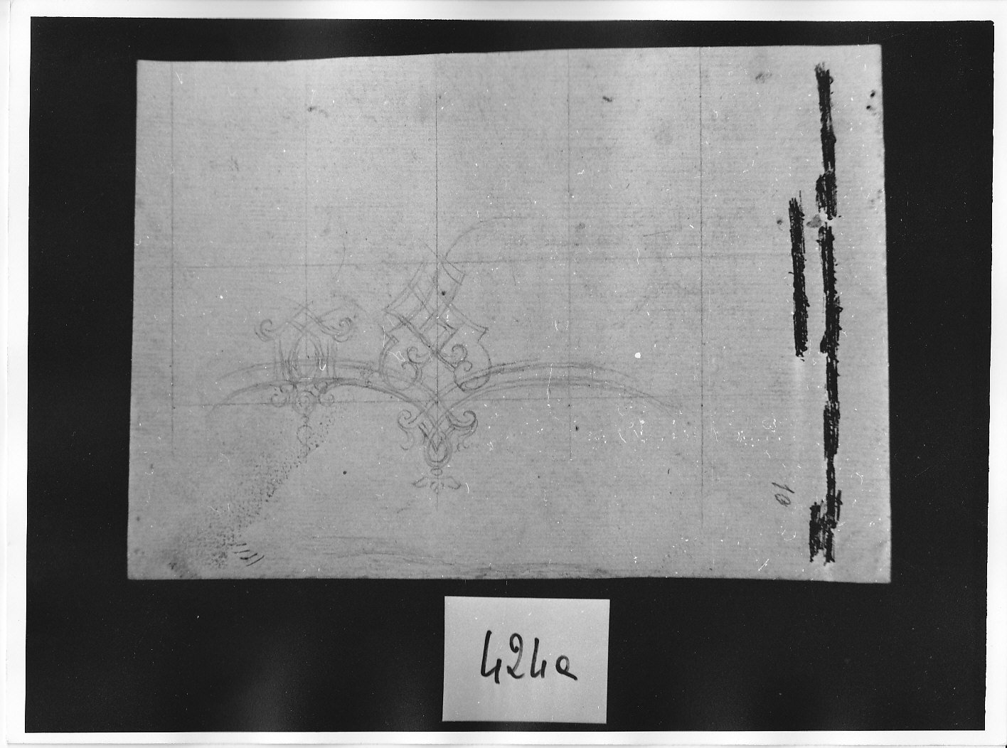 abbozzo di inferiata (disegno architettonico, opera isolata) di Ligari Pietro (attribuito) (sec. XVIII)