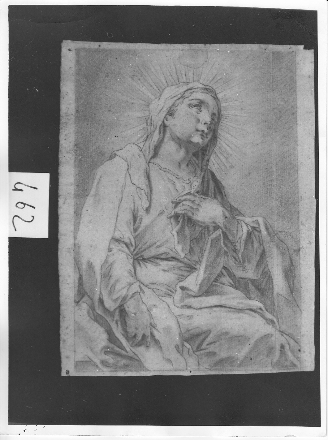 La Vergine a mezza figura con le mani al petto (disegno, opera isolata) di Ligari Pietro (attribuito) (sec. XVIII)