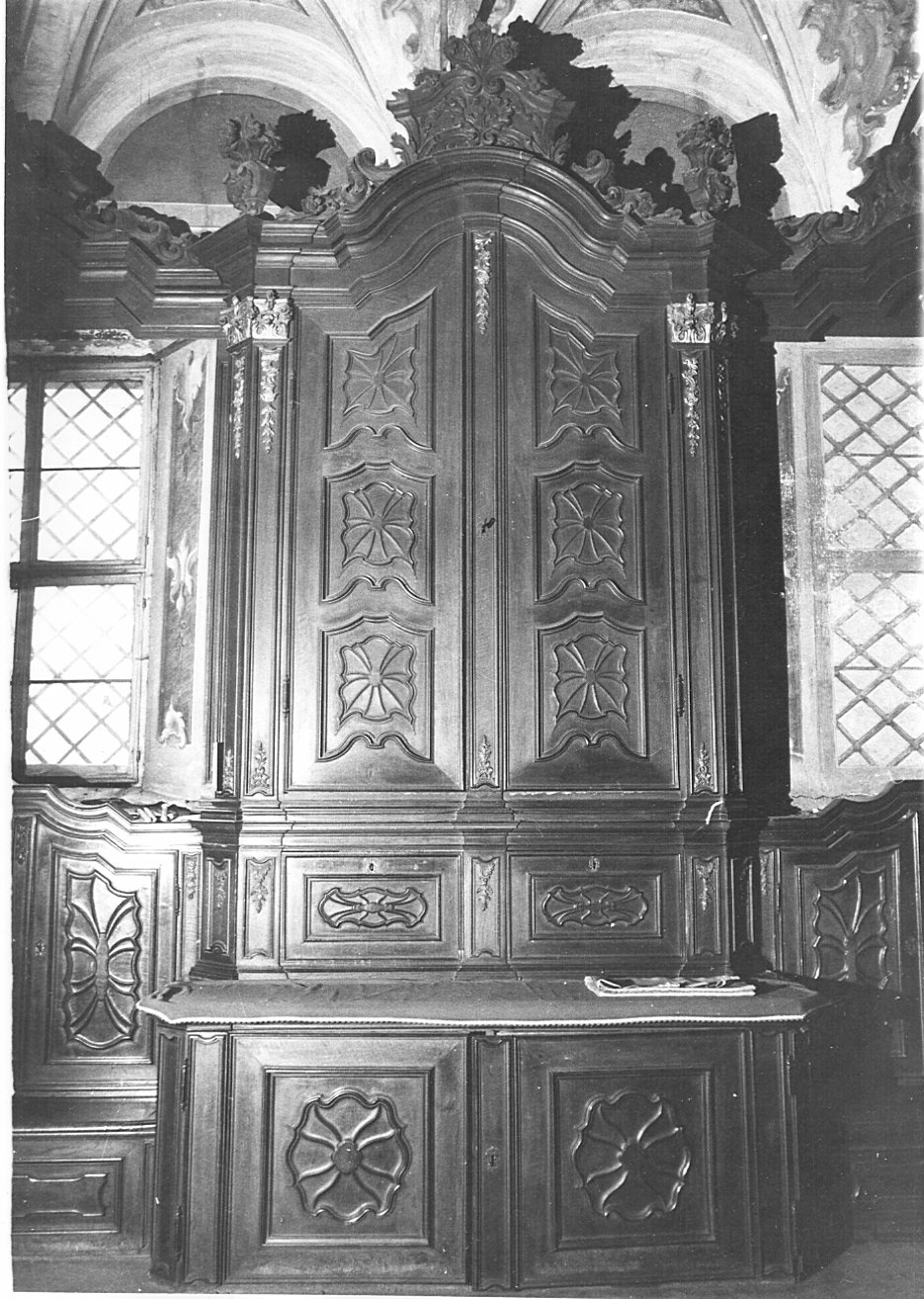 armadio monumentale - bottega pavese (sec. XVIII)