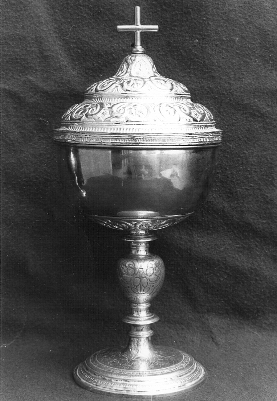 pisside - bottega pavese (secc. XVII/ XVIII)