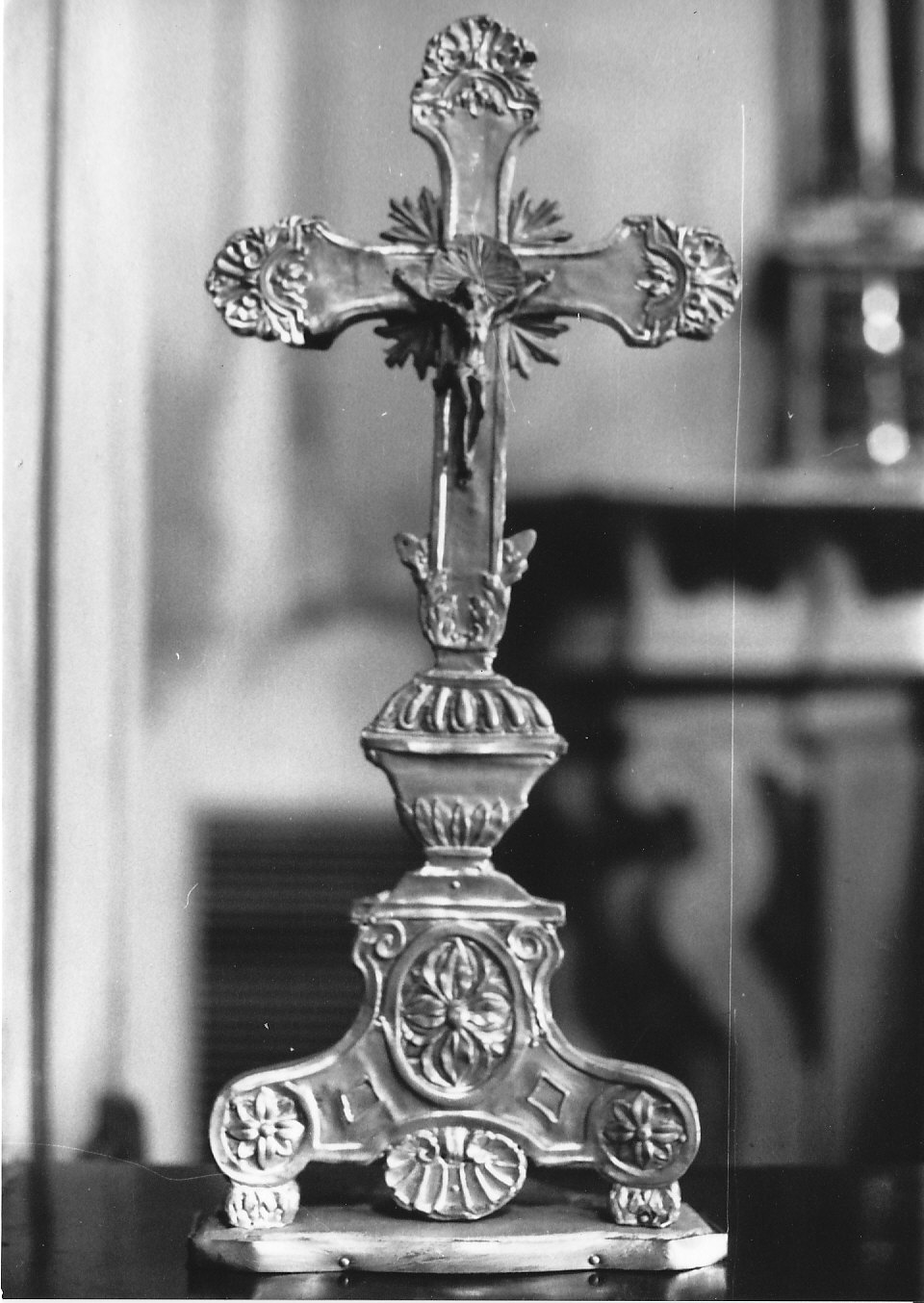 crocifisso, opera isolata - bottega lombarda (sec. XVIII)