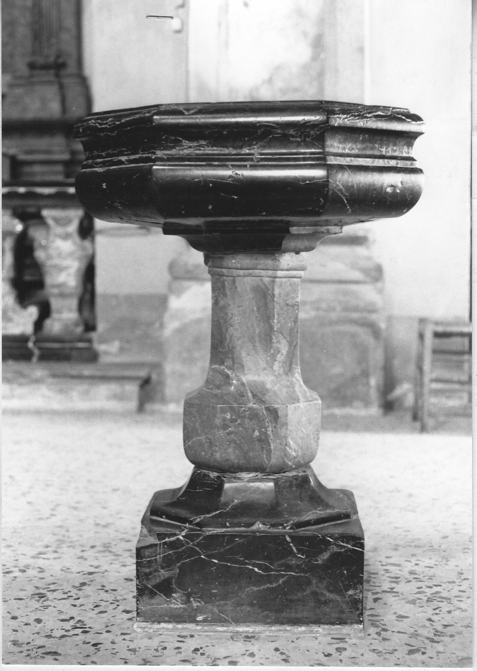 acquasantiera - a fusto, coppia - bottega lombarda (sec. XIX)