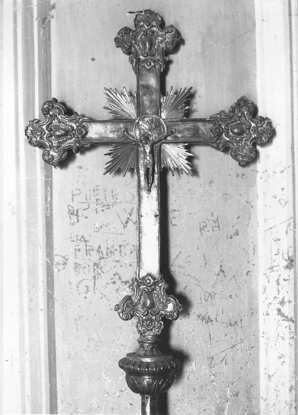 croce astile, opera isolata - bottega lombarda (sec. XVIII)