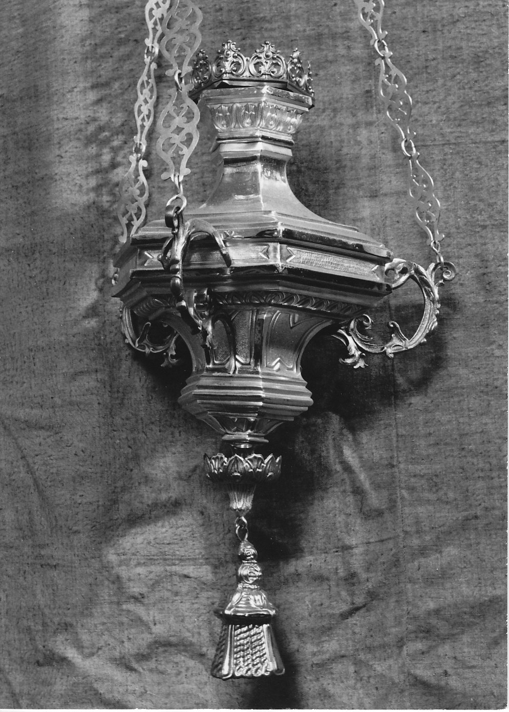 lampada da chiesa, serie - bottega lombarda (sec. XIX)