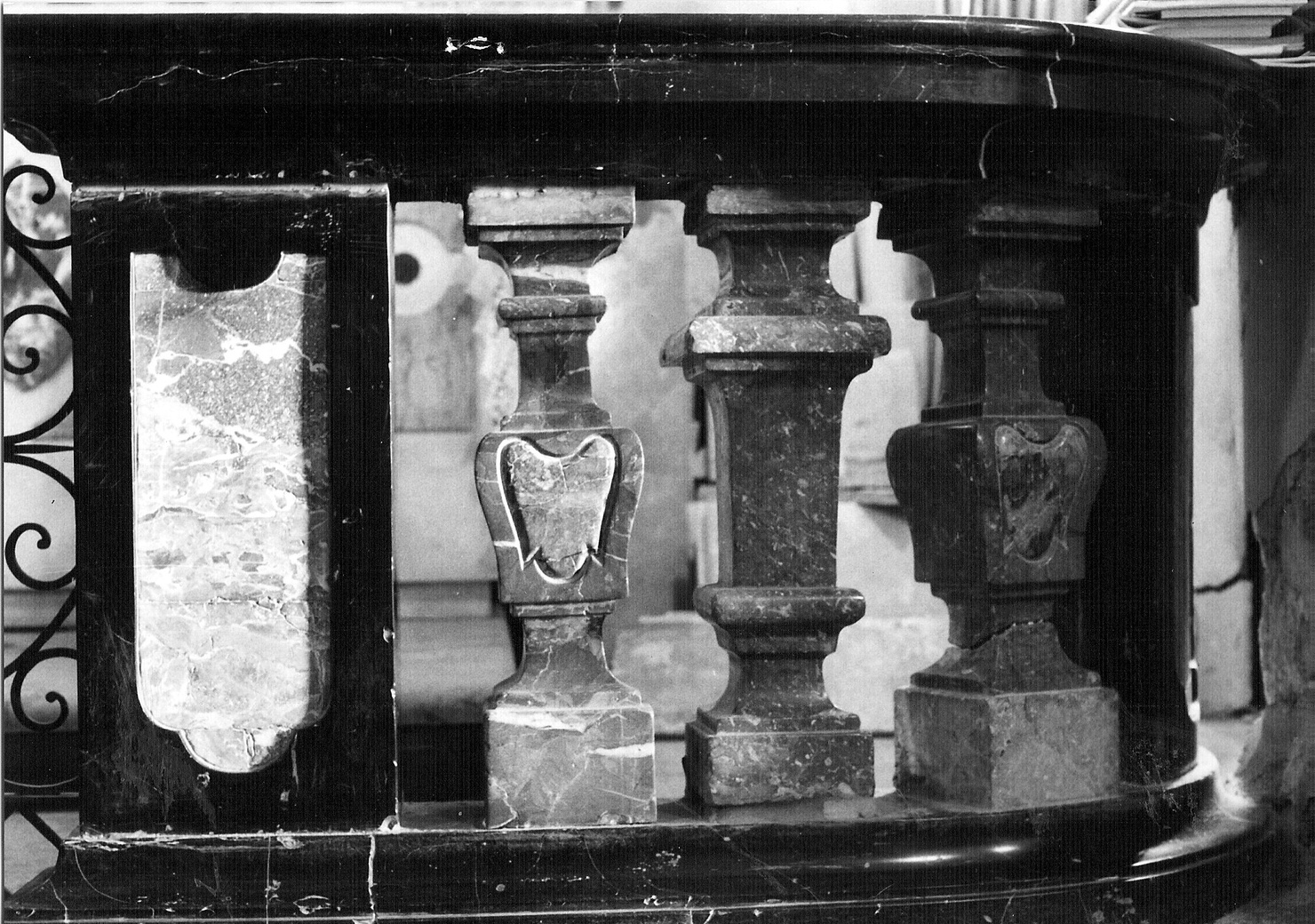 balaustrata, opera isolata - bottega lombarda (fine/inizio secc. XVIII/ XIX)