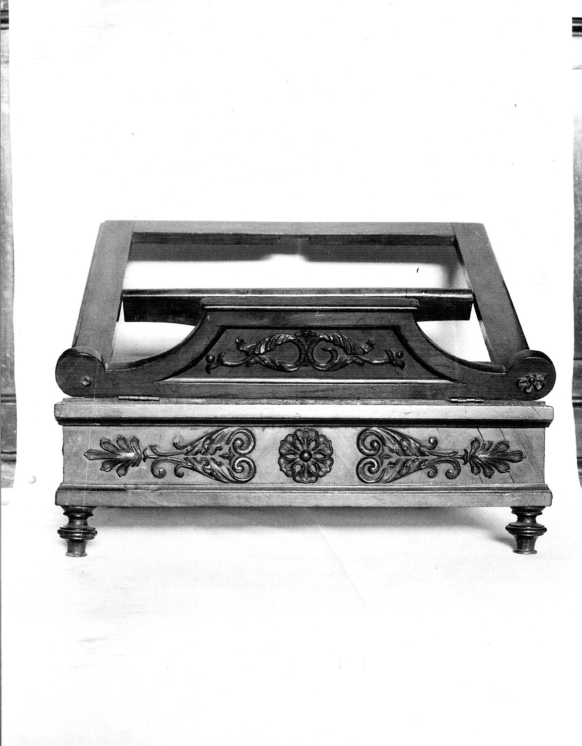 leggio da tavolo, opera isolata - bottega lombarda (sec. XIX)