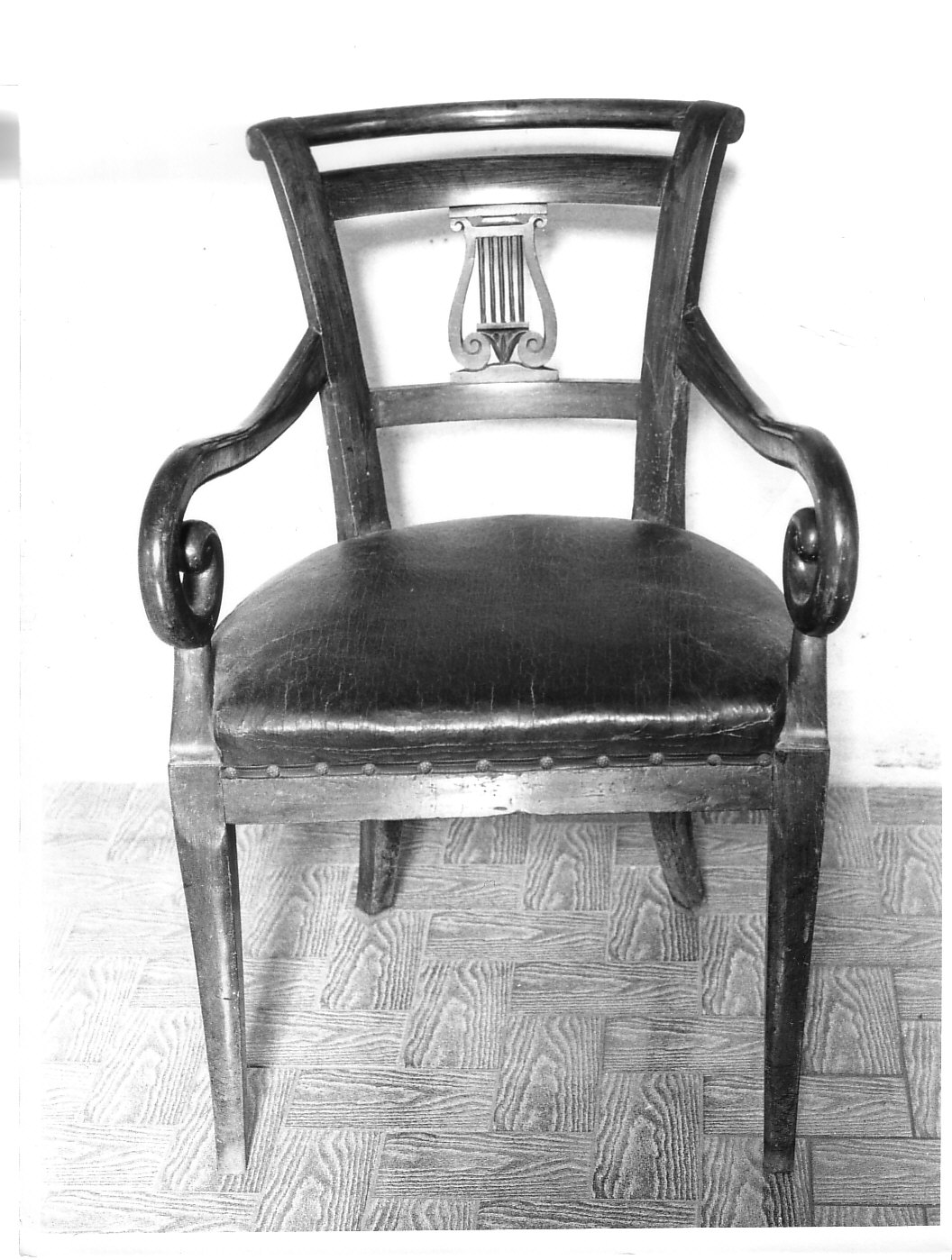 poltroncina, opera isolata - bottega lombarda (prima metà sec. XIX)