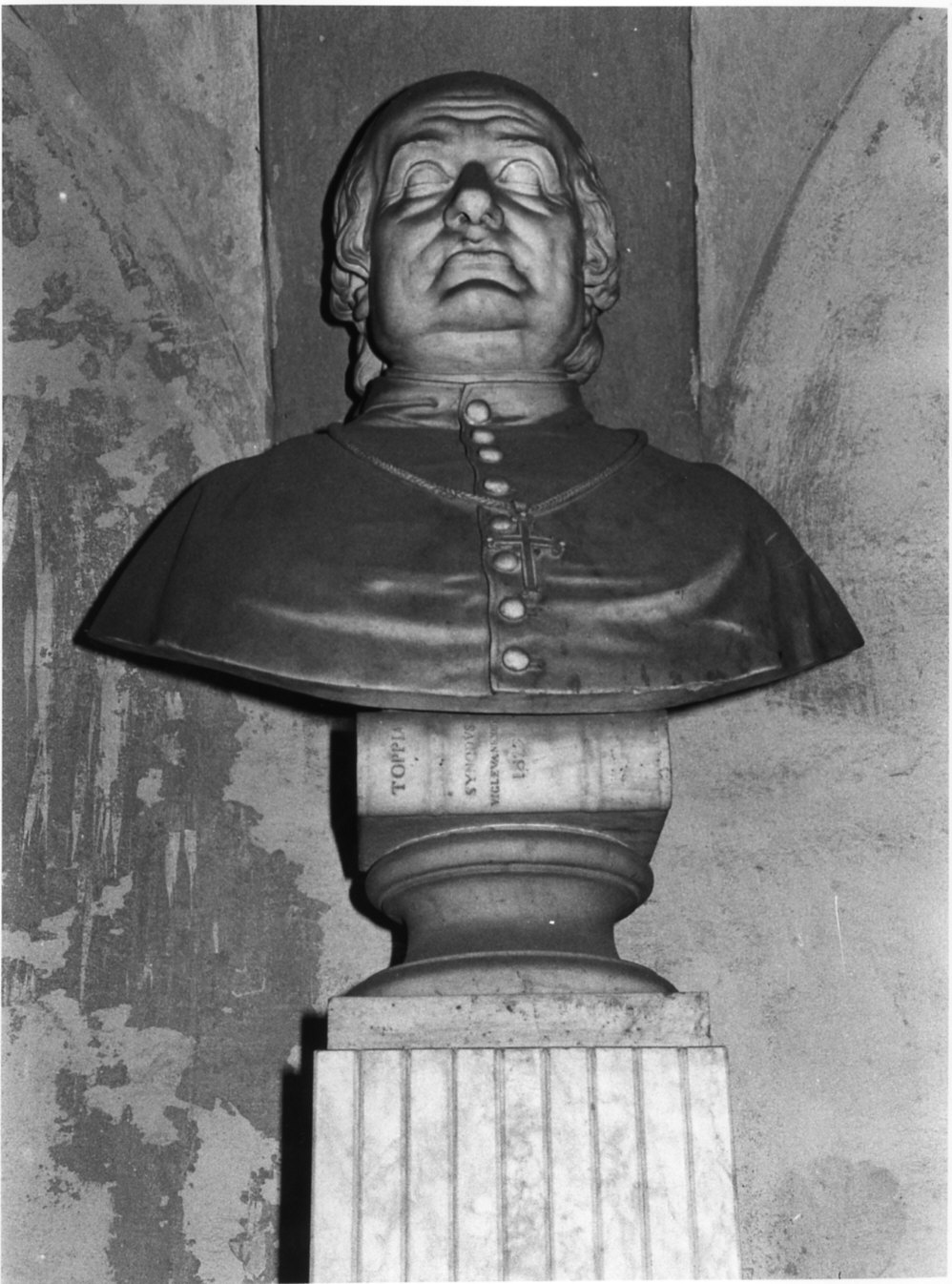 busto ritratto del vescovo Toppia (scultura, opera isolata) - ambito lombardo (prima metà sec. XIX)