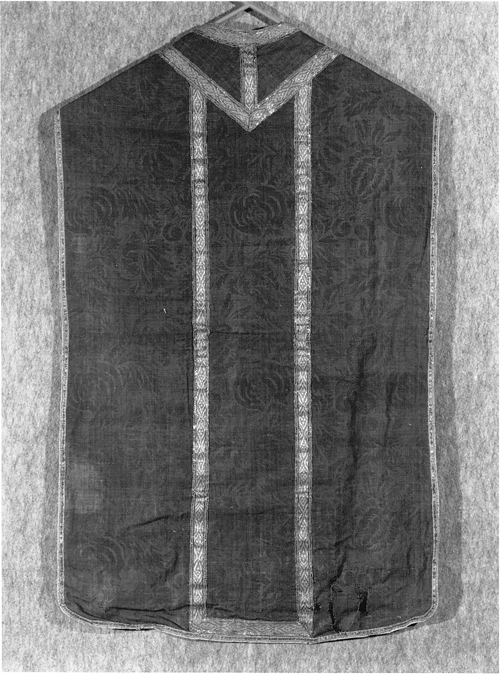 pianeta, opera isolata - manifattura lombarda (fine/inizio secc. XVII/ XVIII)