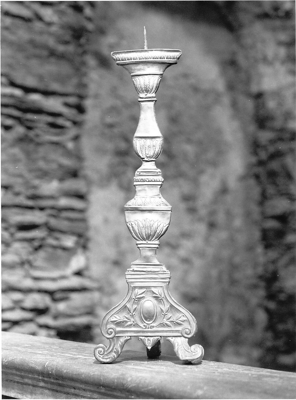 candeliere d'altare, serie - bottega lombarda (fine/inizio secc. XVIII/ XIX)