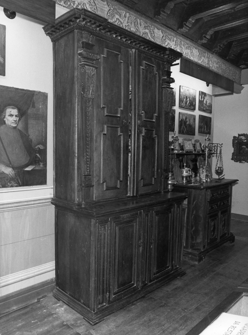 armadio, opera isolata - bottega lombarda (sec. XVII)