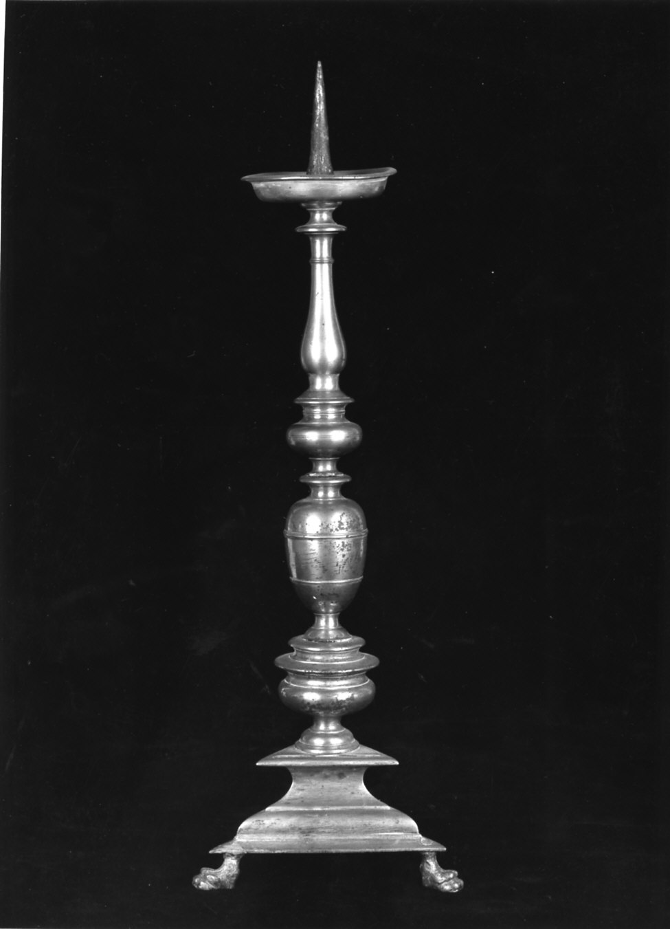 candeliere, serie - bottega lombarda (sec. XVIII)