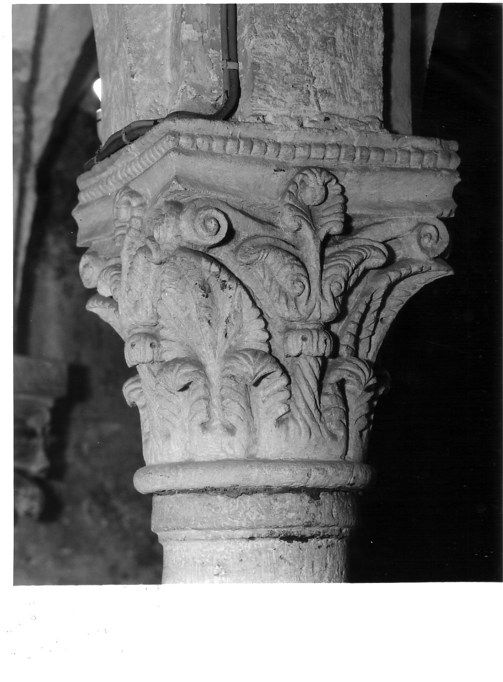 capitello di colonna - bottega romana (sec. XII)